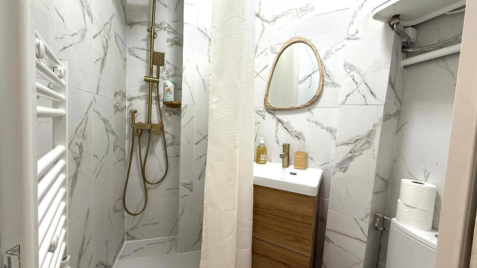Apartamento Charming Getaway In Le Marais - Oberkampf Working & Living París
