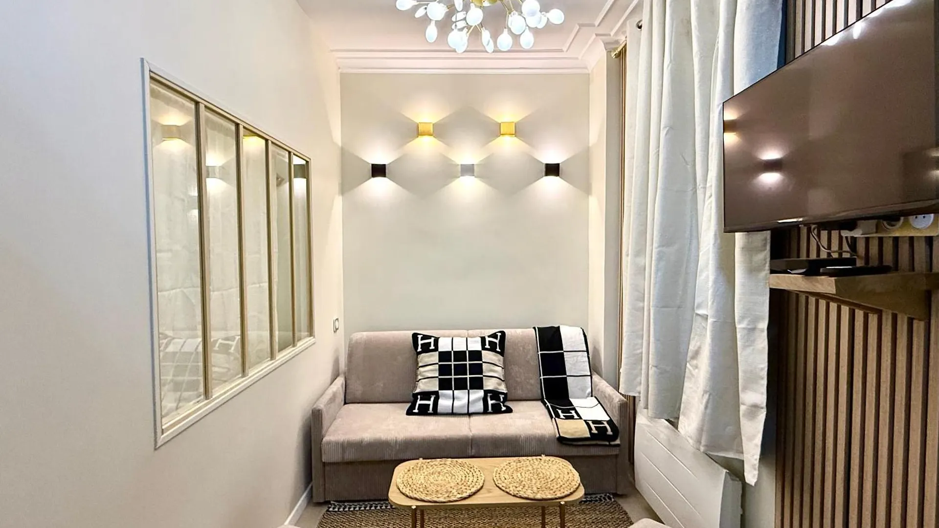 Charming Getaway In Le Marais - Oberkampf Working & Living Appartement Parijs 0*,