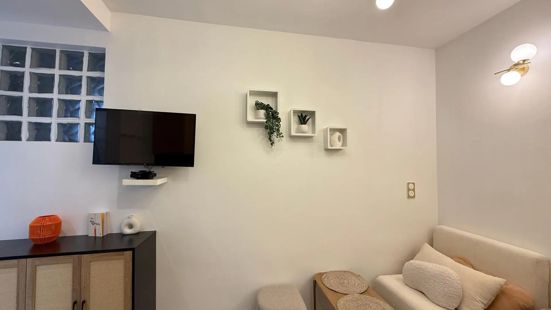 Charming Getaway In Le Marais - Oberkampf Working & Living Appartement Parijs Frankrijk